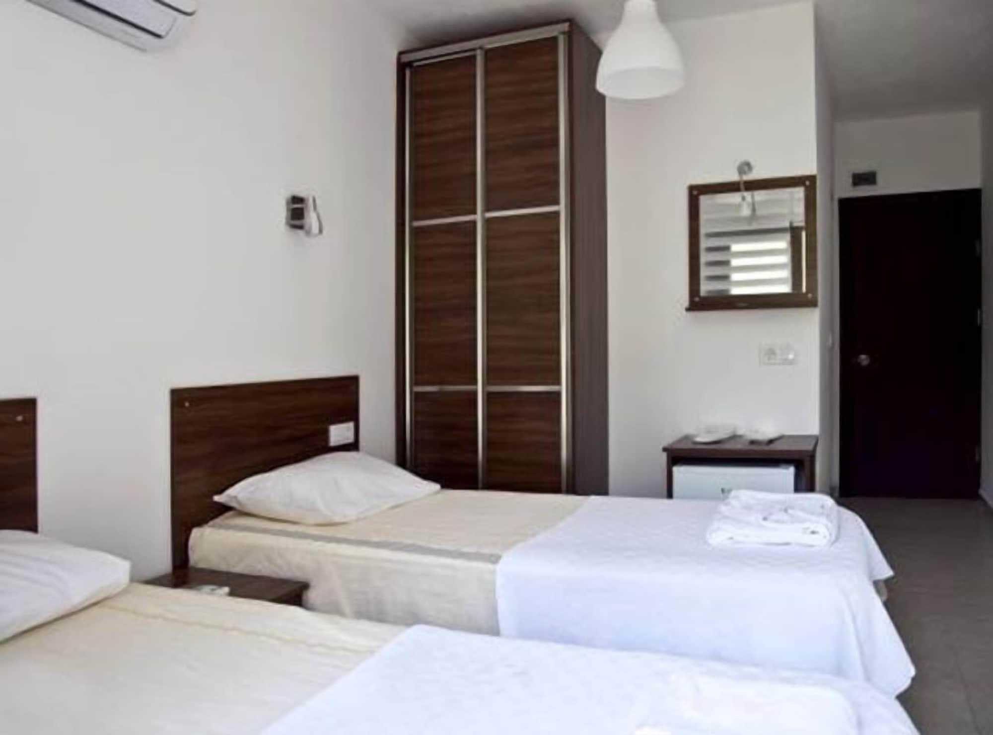 Sahin Motel & Restaurant Яличифтлік Екстер'єр фото